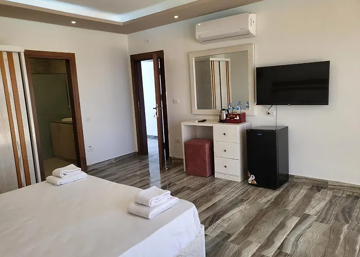 Moon By Vision Otel